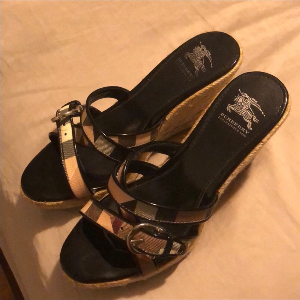 Wedge heels